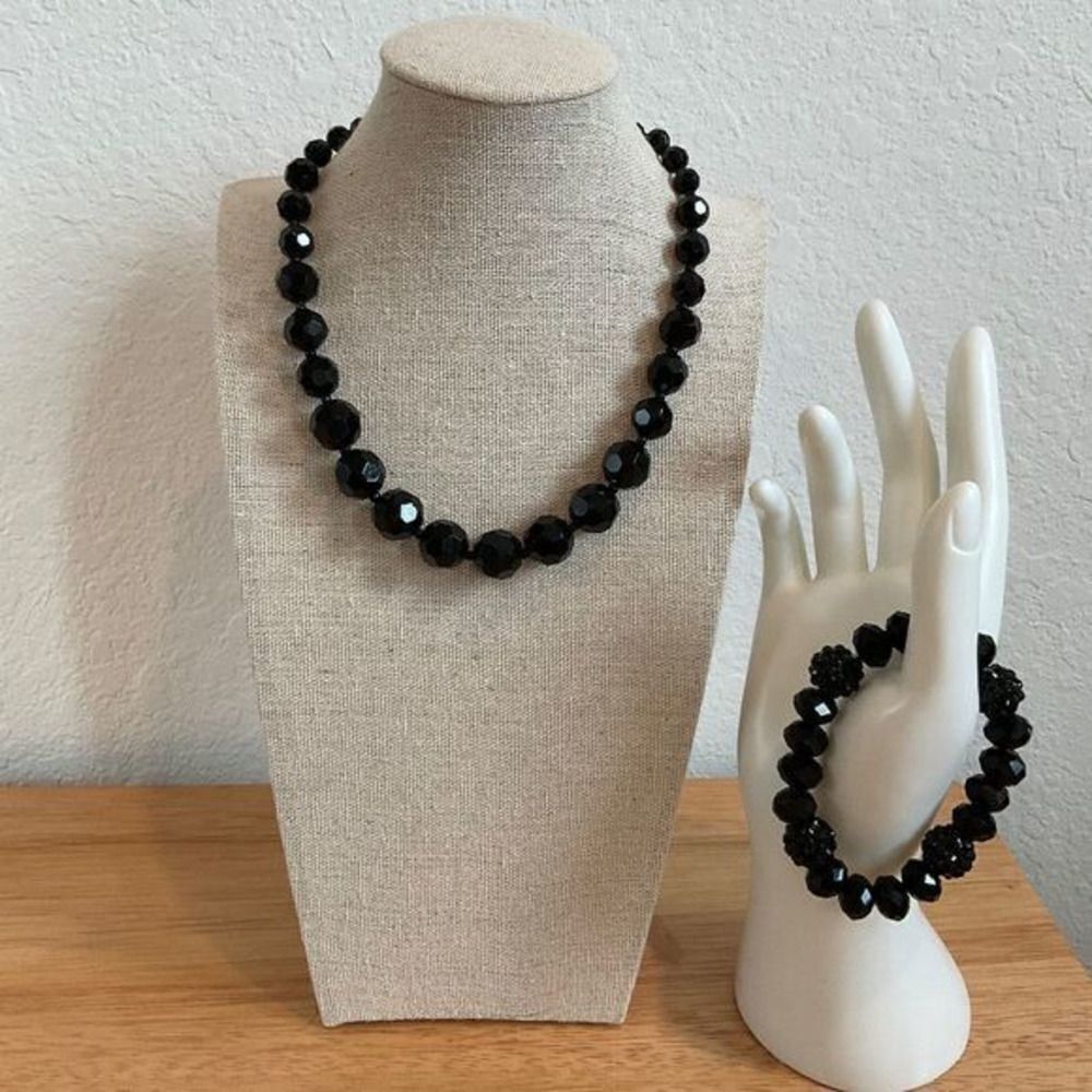 NWOT Black Stone Necklace & Bracelet‎